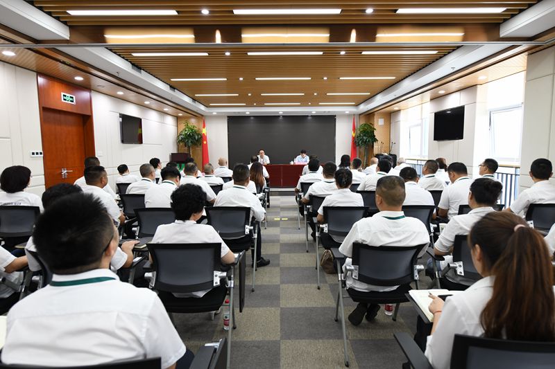 四公司召開干部大會(huì)會(huì)議現(xiàn)場(chǎng)照片 四公司召開干部大會(huì)會(huì)議現(xiàn)場(chǎng)照片